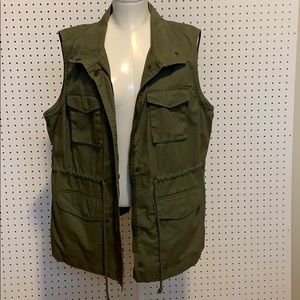 Army green combat vest